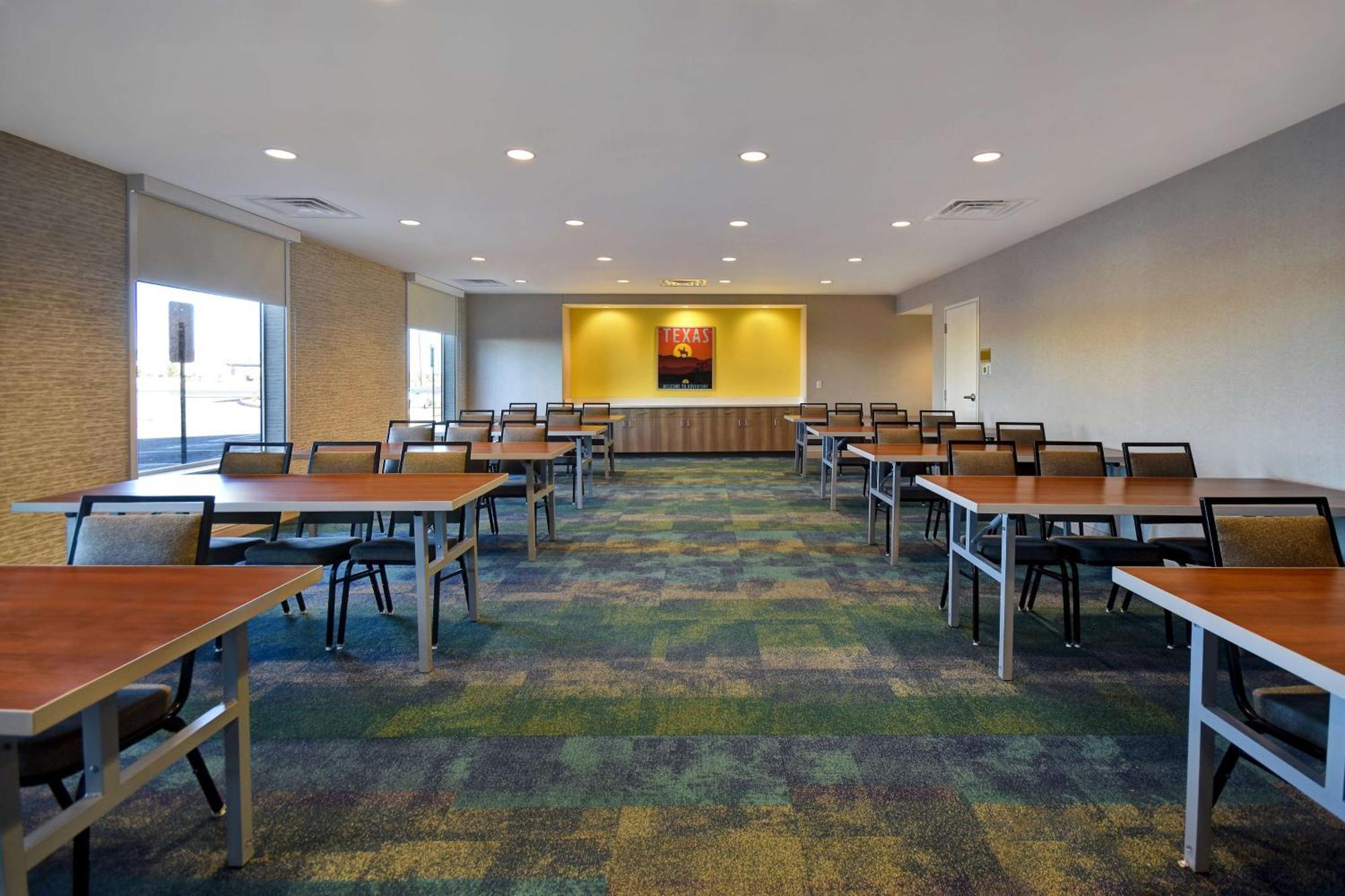 Home2 Suites By Hilton Odessa Extérieur photo